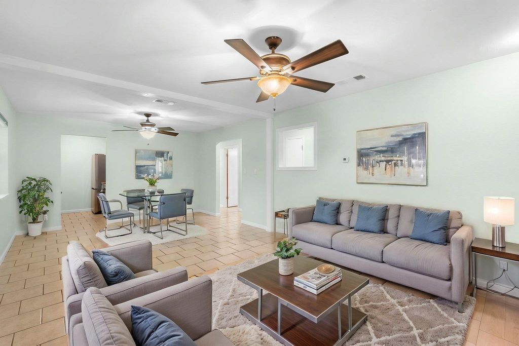 Photo of 903 Mimosa DR, Lockhart, TX 78644 (MLS # 9542227)