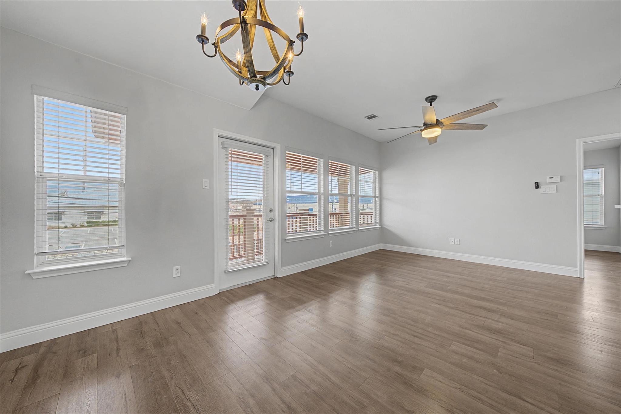 1481 Old Settlers BLVD 1401