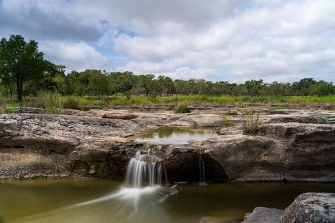 Photo of 1594-100 Ranch Ranch Road 1320, Johnson City, TX 78636 (MLS # 2657313)