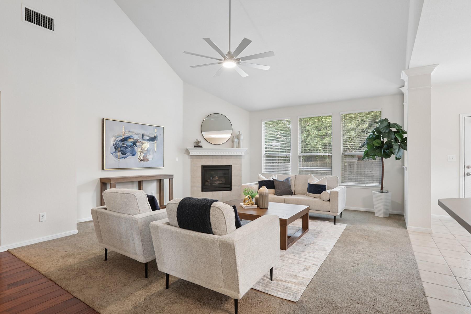 2225 Lou John ST