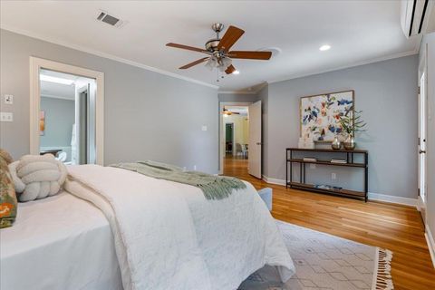 Tiny photo for 5904 Shoal Creek BLVD, Austin, TX 78757 (MLS # 1622458)