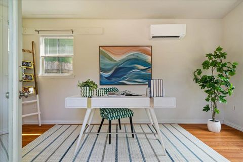 Tiny photo for 5904 Shoal Creek BLVD, Austin, TX 78757 (MLS # 1622458)