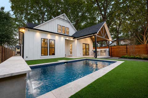 Photo of 3100 Garwood ST, Austin, TX 78702 (MLS # 8425469)