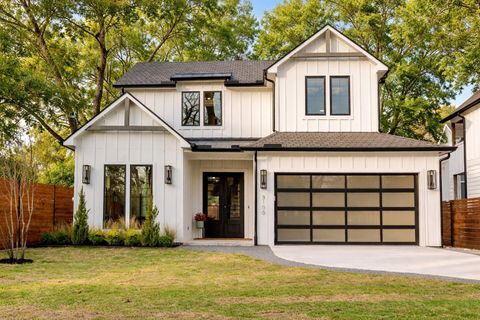 Photo of 3100 Garwood ST, Austin, TX 78702 (MLS # 8425469)