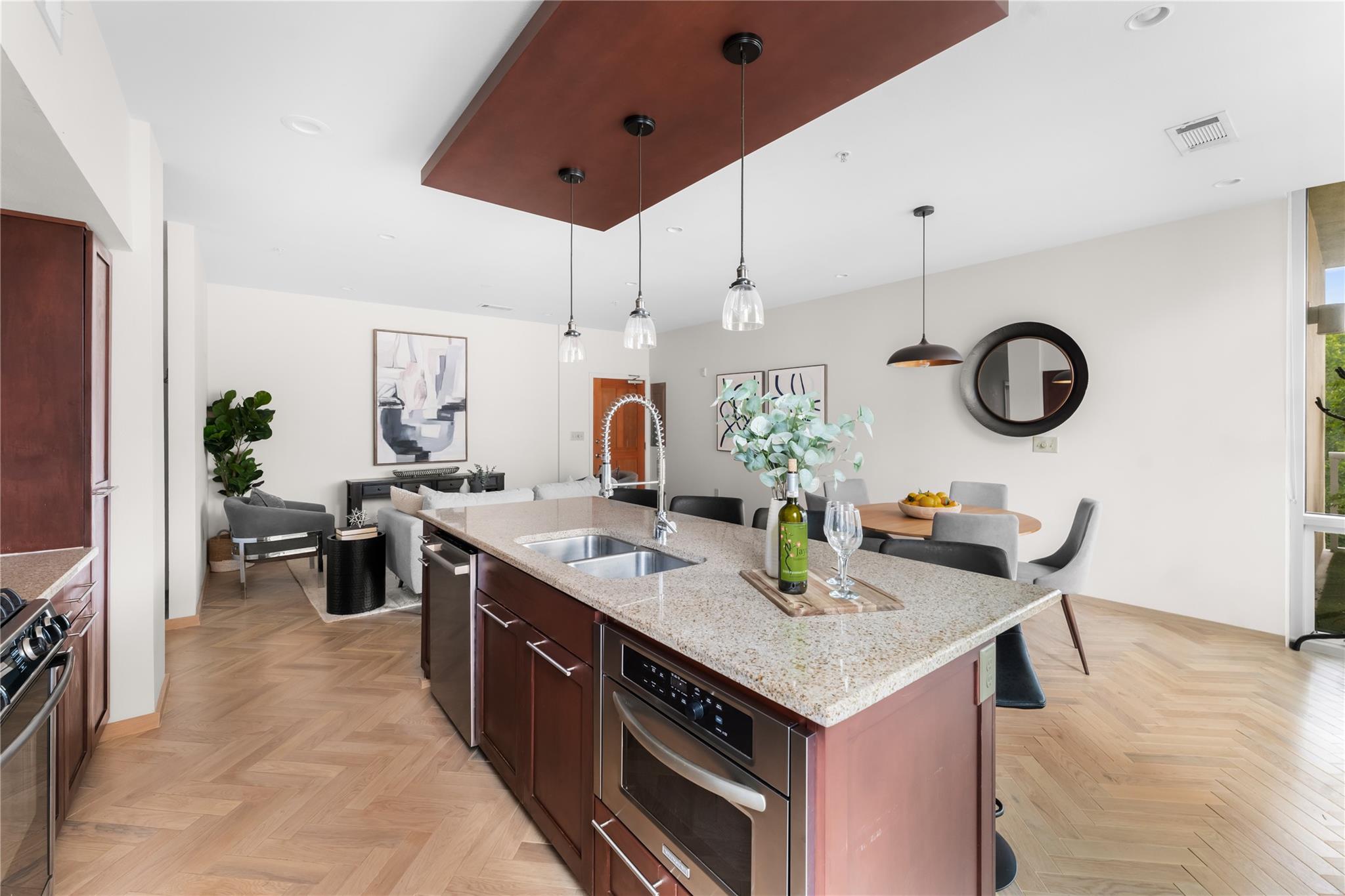 1600 Barton Springs RD 5301