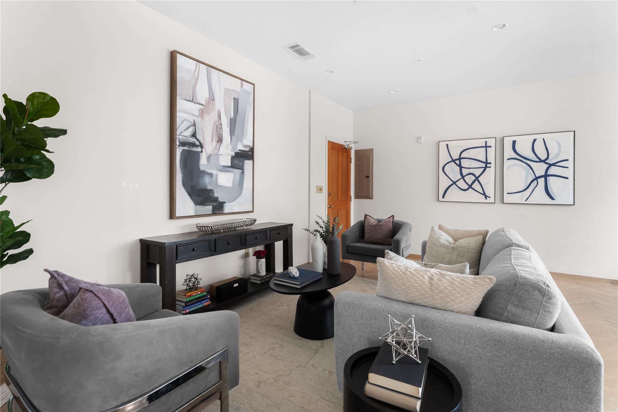 1600 Barton Springs RD 5301