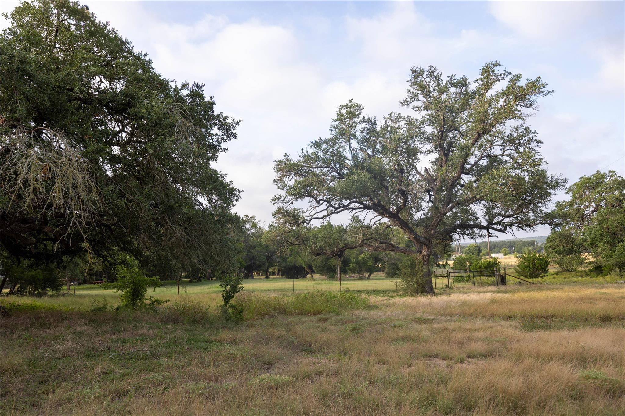 240 Lanier Ranch RD B