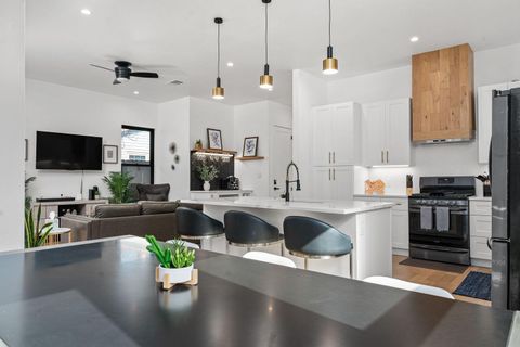 Tiny photo for 910 Tillery ST, Austin, TX 78702 (MLS # 3967394)