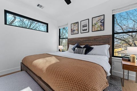 Tiny photo for 910 Tillery ST, Austin, TX 78702 (MLS # 3967394)