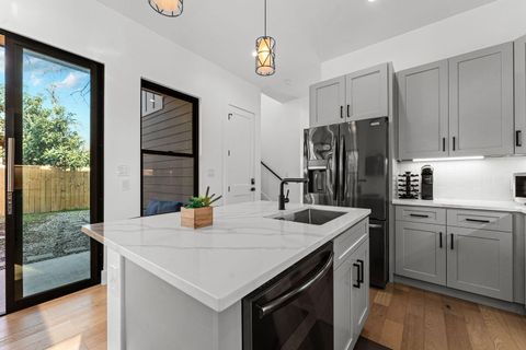 Tiny photo for 910 Tillery ST, Austin, TX 78702 (MLS # 3967394)