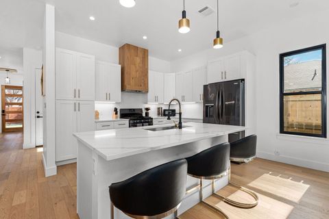 Tiny photo for 910 Tillery ST, Austin, TX 78702 (MLS # 3967394)