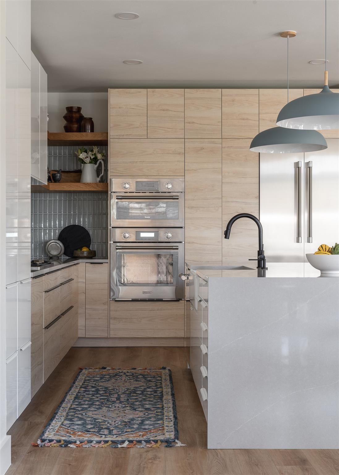1600 Barton Springs RD 5106