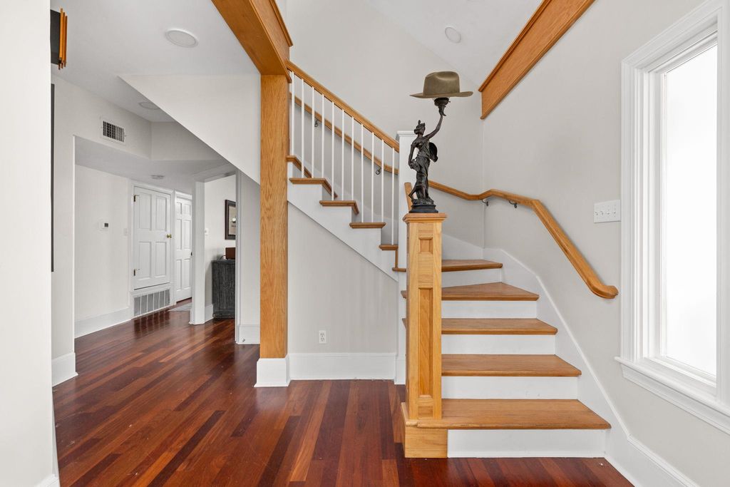 Photo of 811 E 46th ST, Austin, TX 78751 (MLS # 8286408)