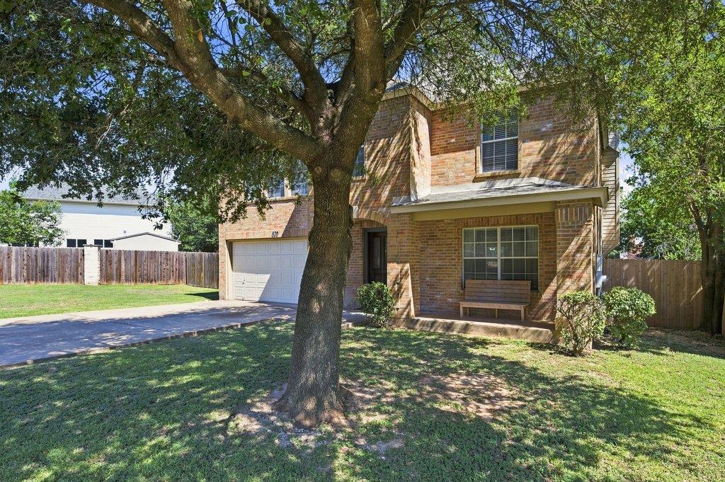 620 Catumet DR