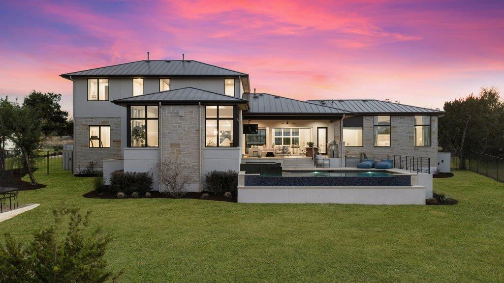 6404 Madrone Tree LN