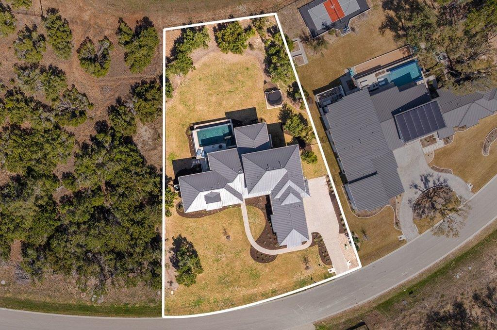 6404 Madrone Tree LN