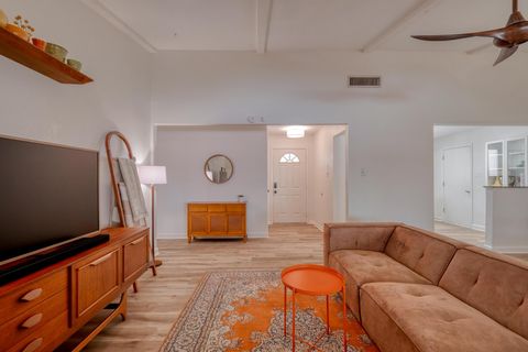 Tiny photo for 9214 Hunters TRCE E, Austin, TX 78758 (MLS # 8906682)