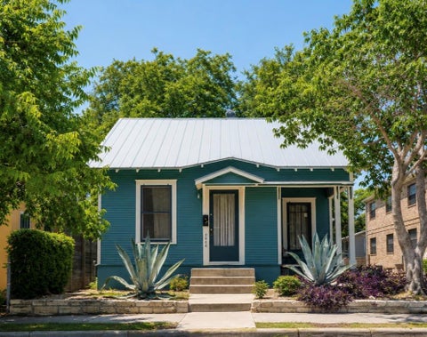 Photo of 2904 West Ave, Austin, TX 78705 (MLS # 4220001)