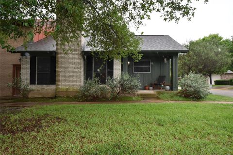 Photo of 2000 Millay DR, Austin, TX 78752 (MLS # 6016806)