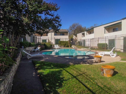 Photo of 6718 SILVERMINE DR #103, Austin, TX 78736 (MLS # 5242109)