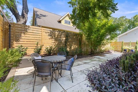 Tiny photo for 2104 East Side DR, Austin, TX 78704 (MLS # 7762793)