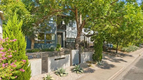 Photo of 2104 East Side DR, Austin, TX 78704 (MLS # 7762793)