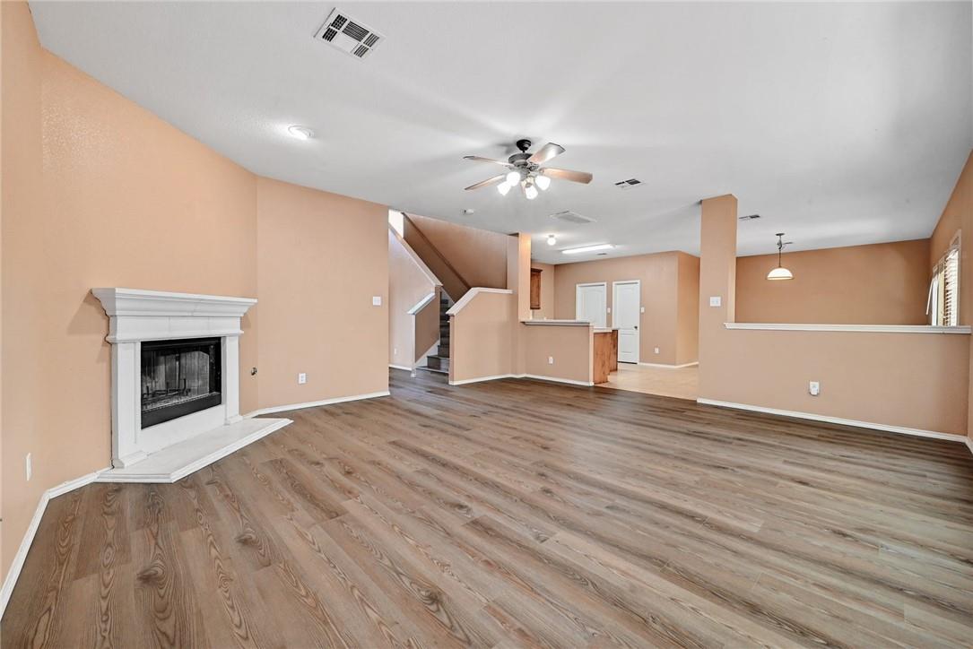 2049 Rachel LN