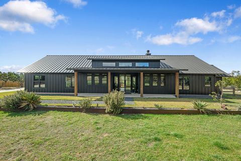 Photo of 107 W Lakeshore DR, Dripping Springs, TX 78620 (MLS # 1949755)