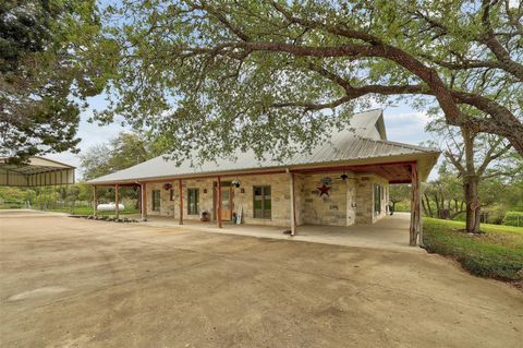 150 Pecan 2 Florence TX 76527
