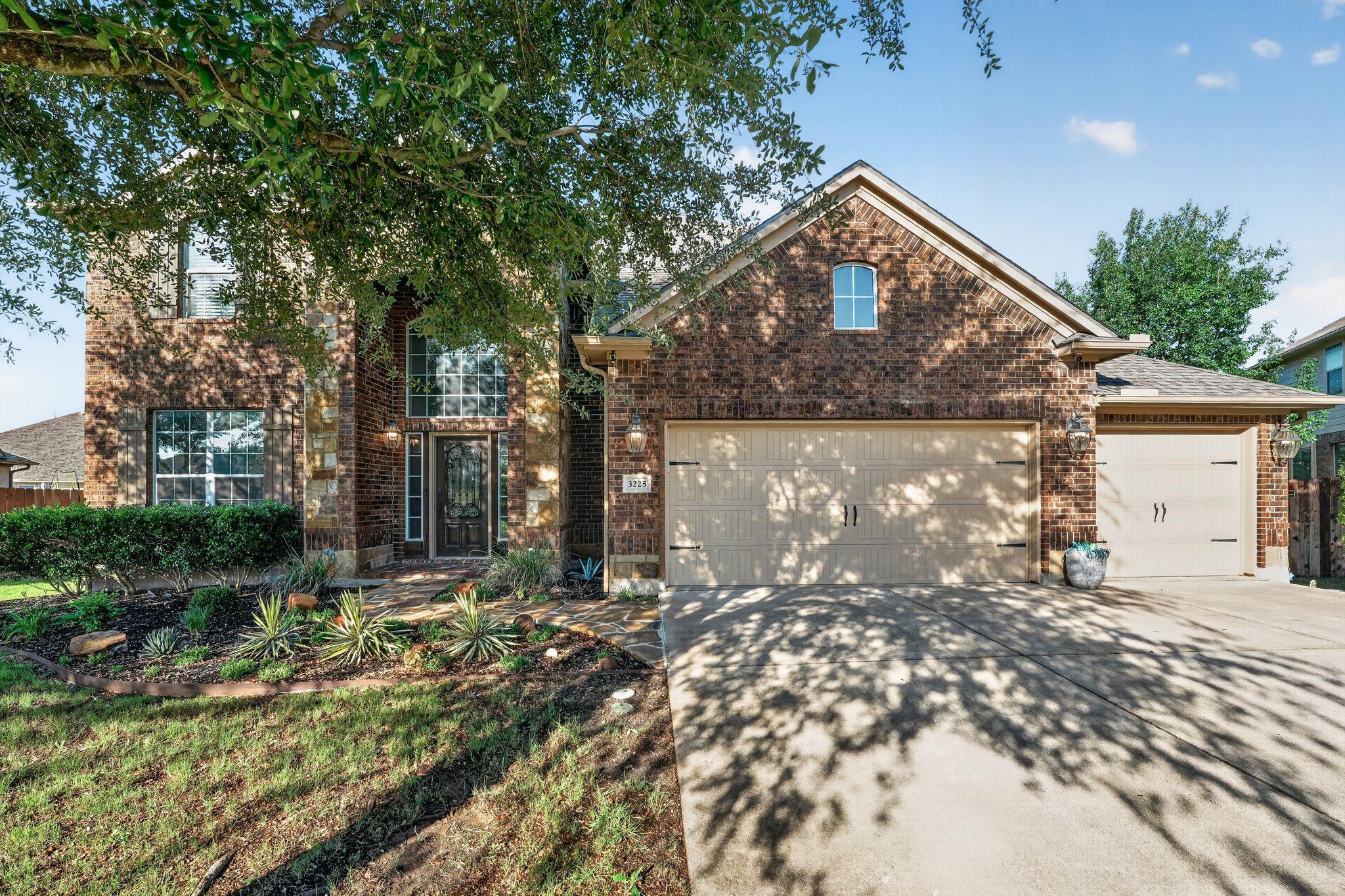 3225 Park Springs LOOP