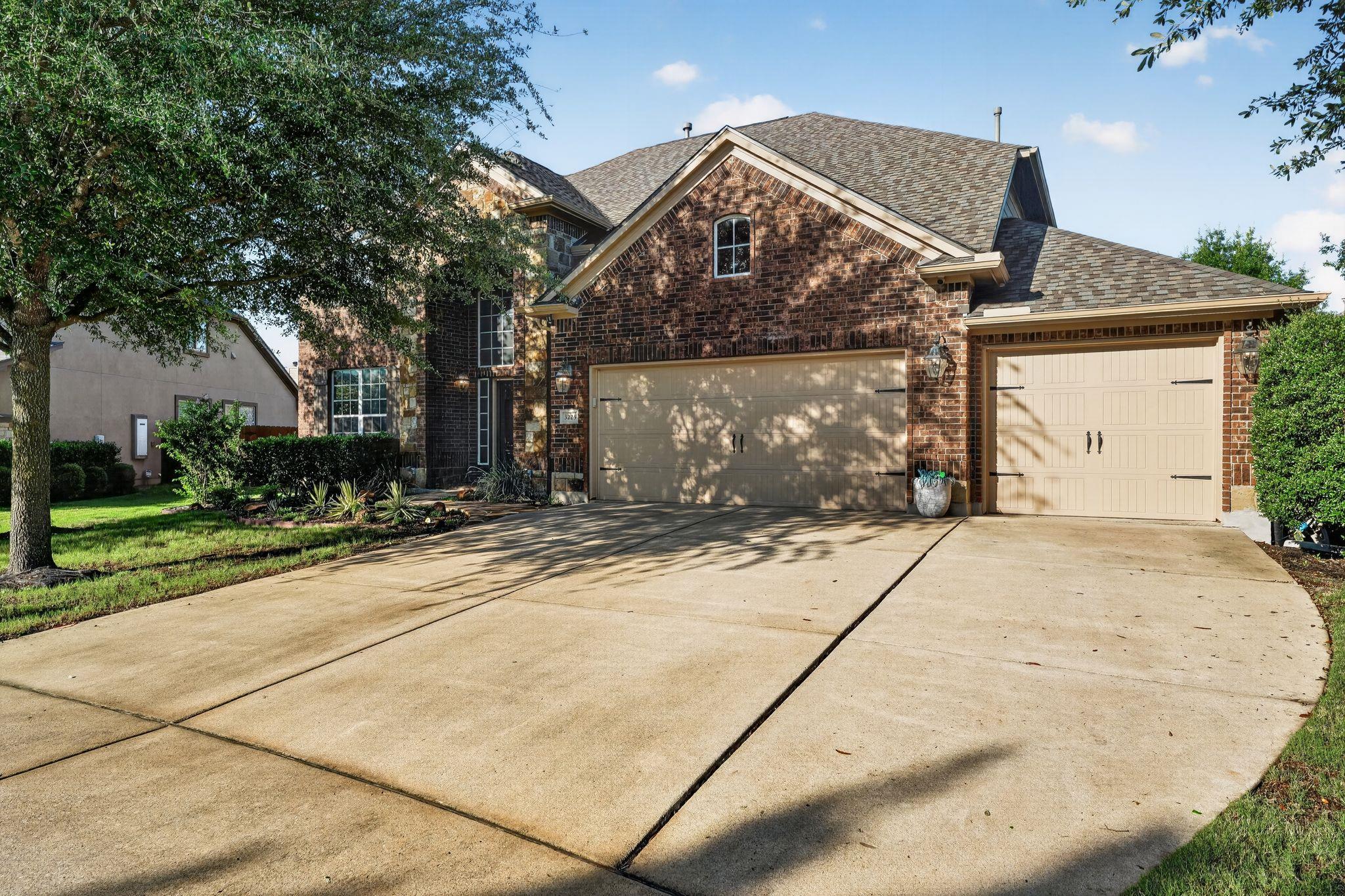 3225 Park Springs LOOP