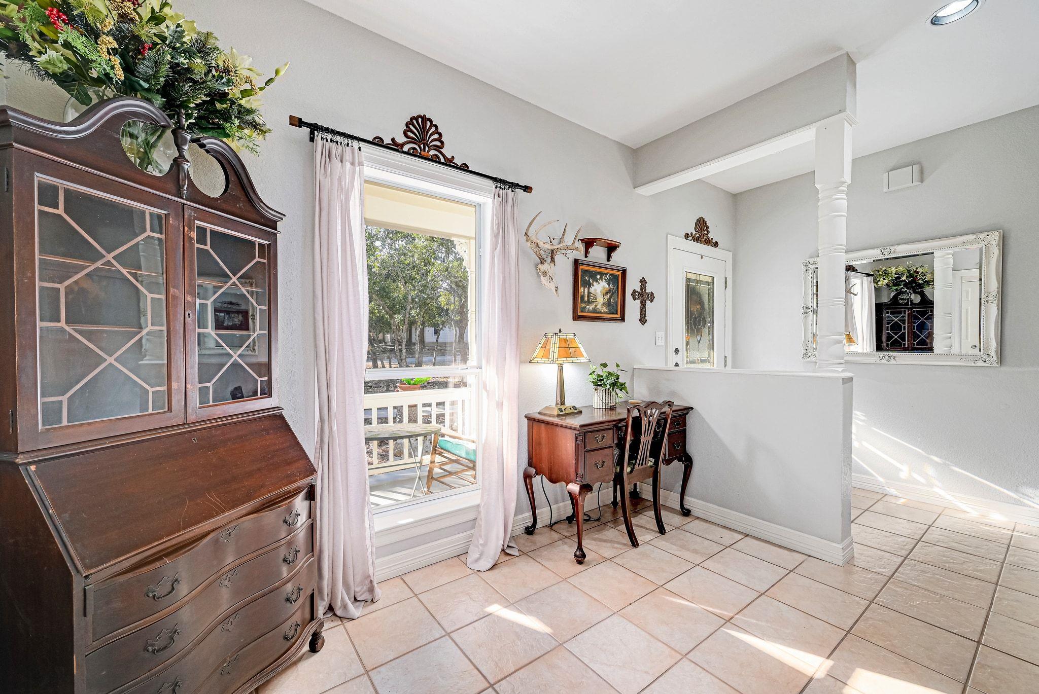 8 Ironwood LN