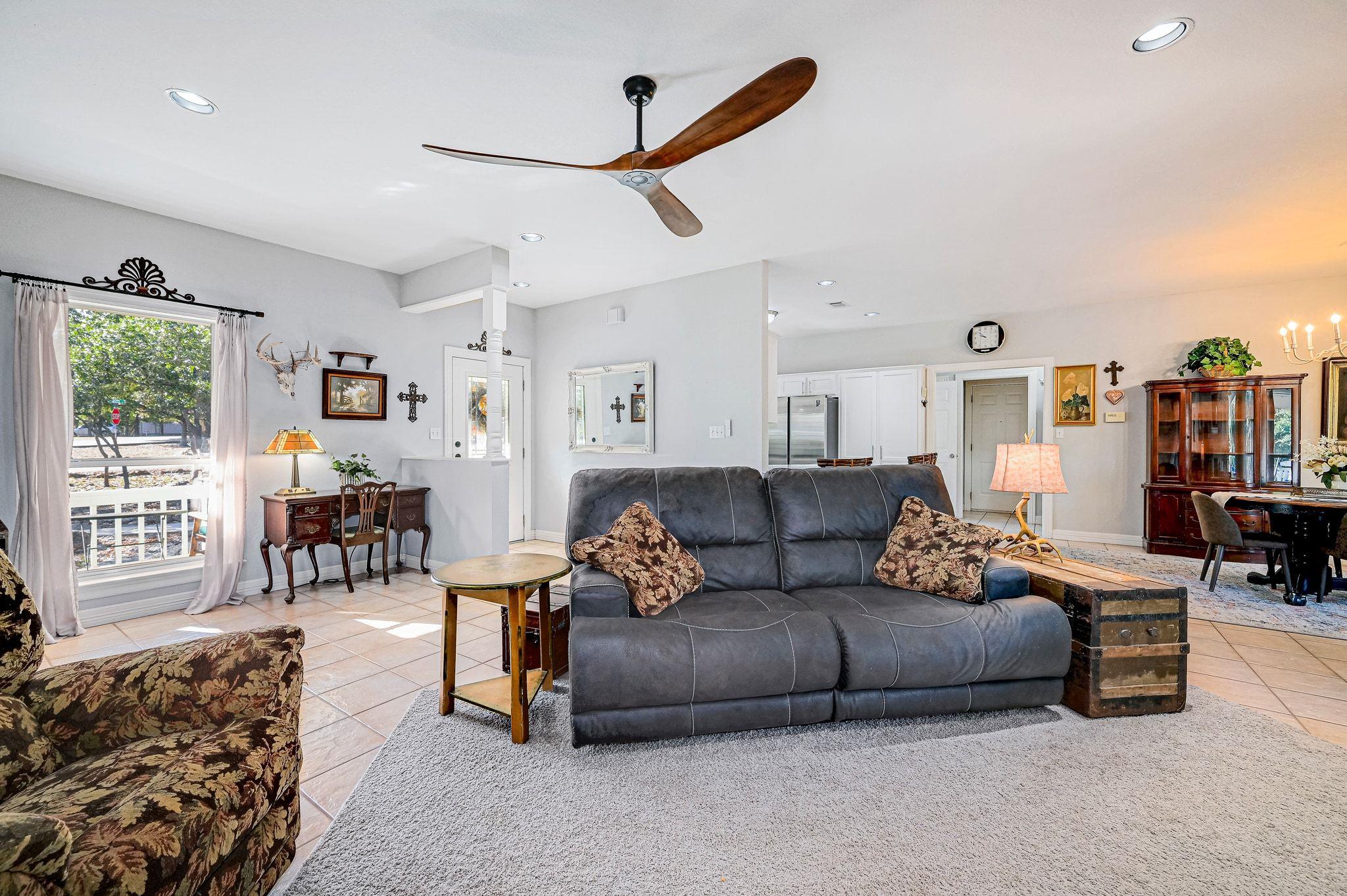 8 Ironwood LN