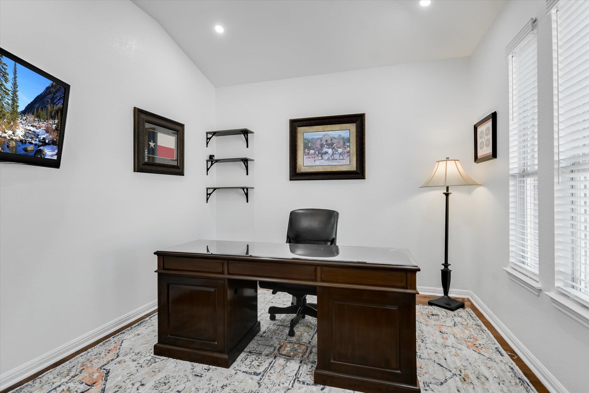 240 Fort Mabry LOOP