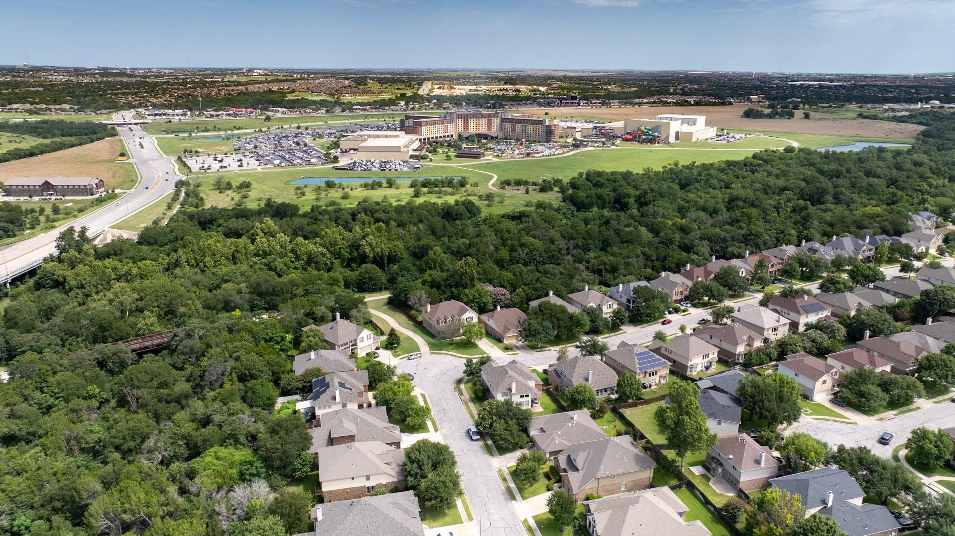 2538 Ravenwood DR