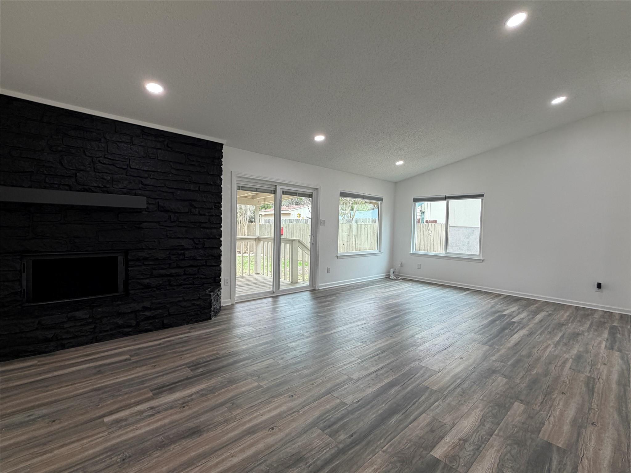 21837 Ticonderoga Ave