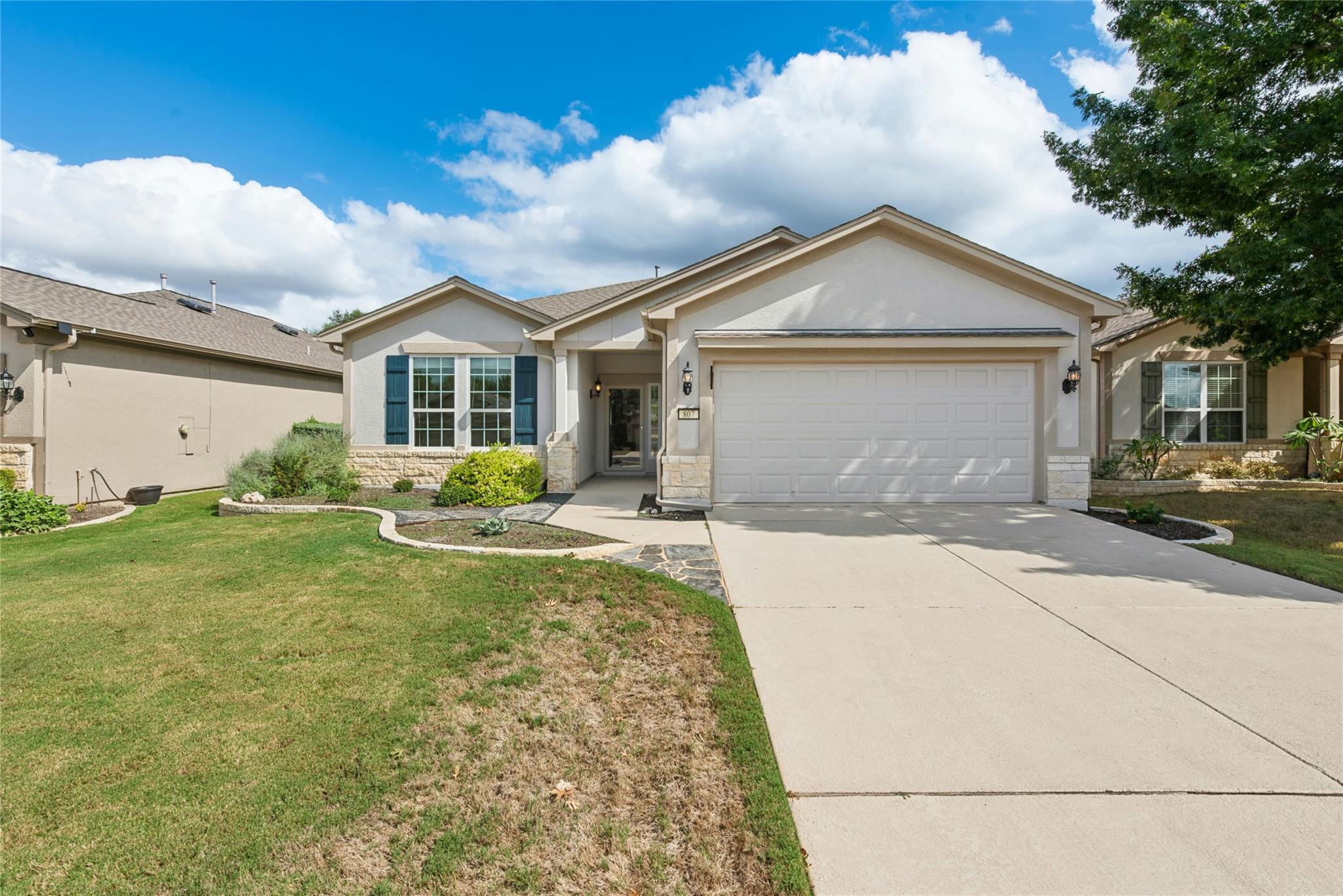 807 Independence Creek LN