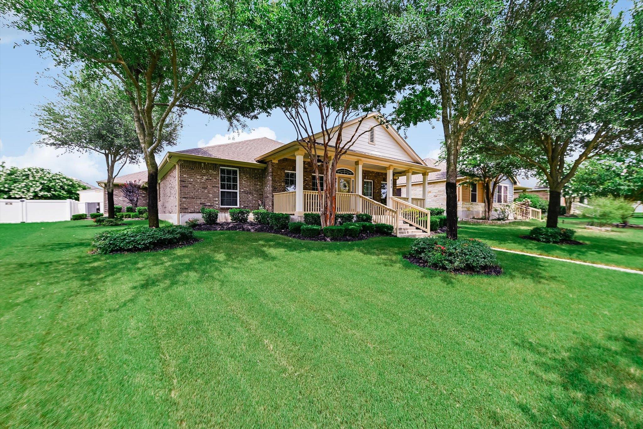 808 Walnut Canyon BLVD