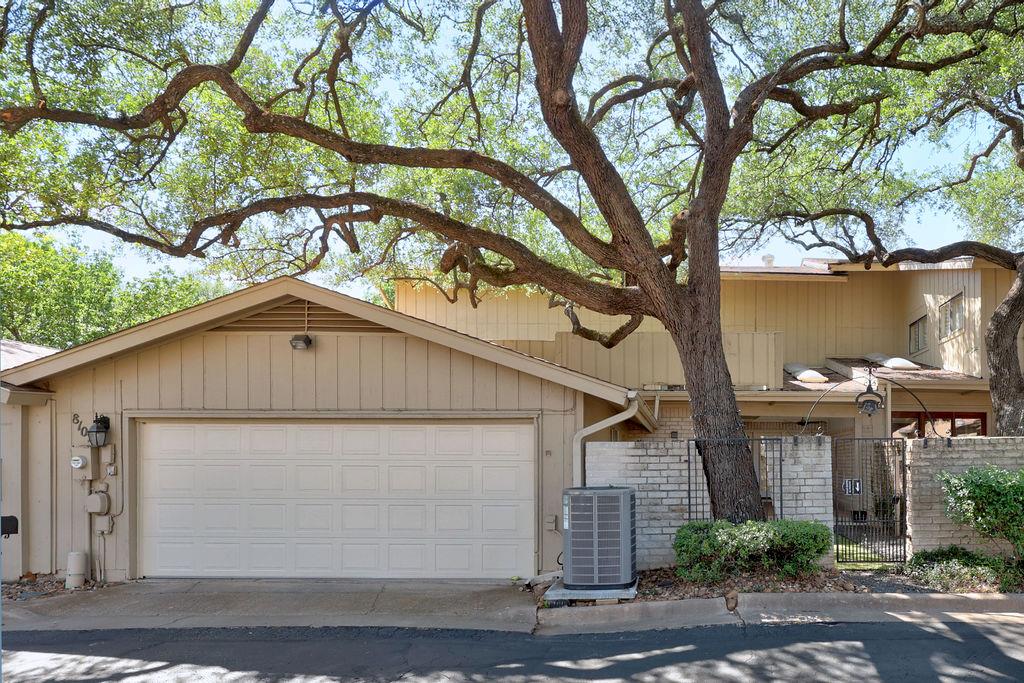 8102 East CT