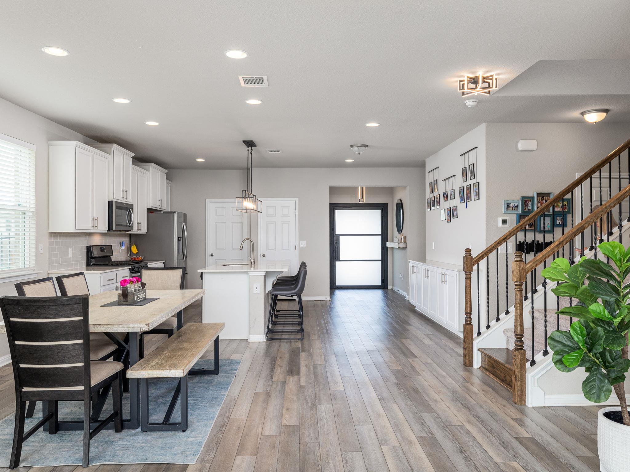 453 Arrowhead Vine ST