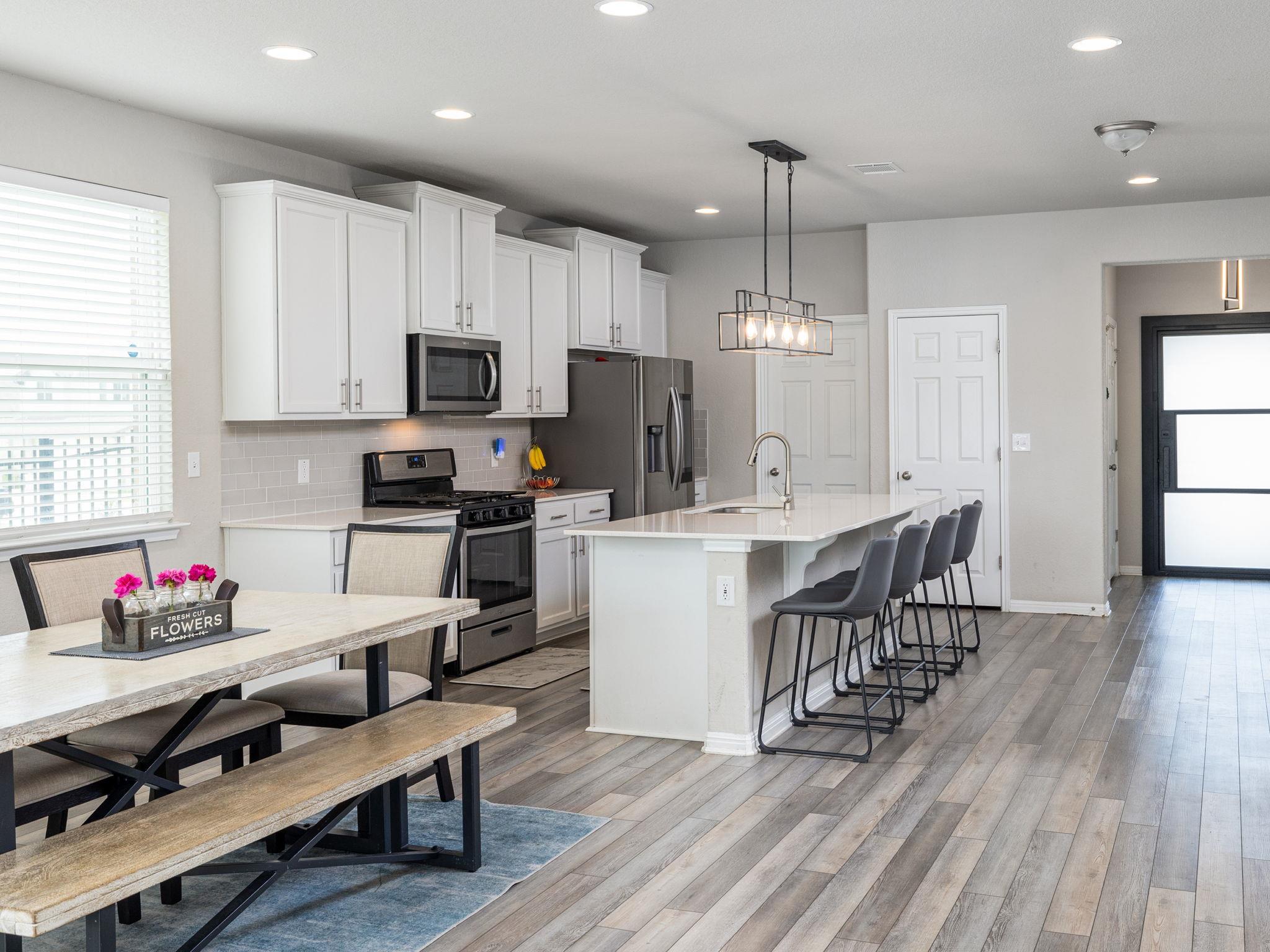 453 Arrowhead Vine ST