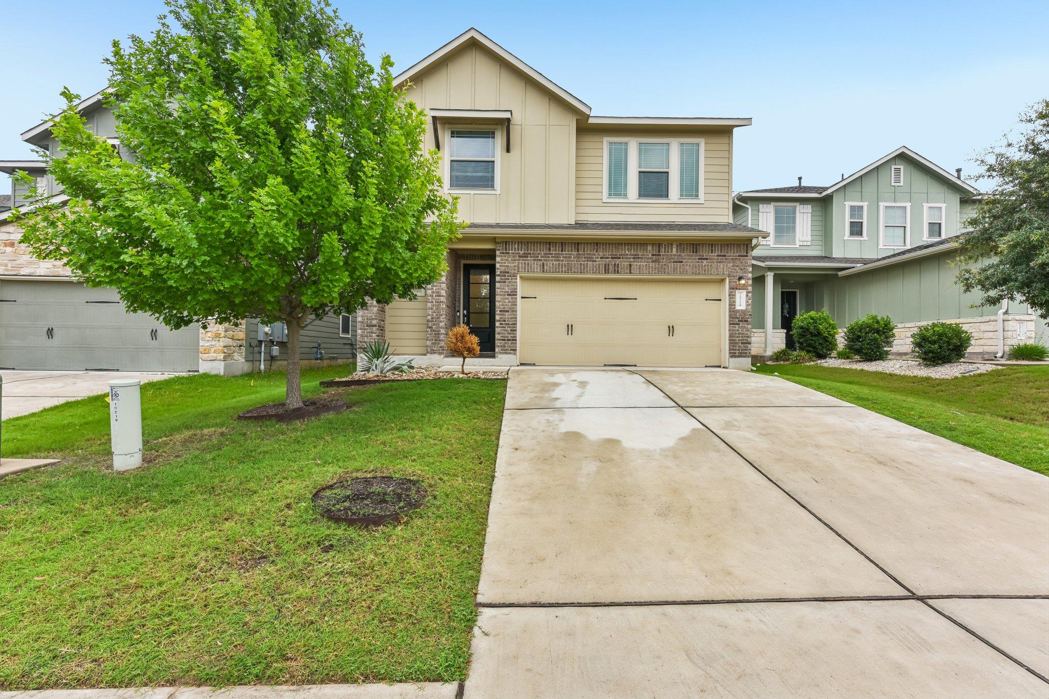 10219 Buster DR