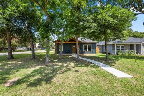 A home in Smithville