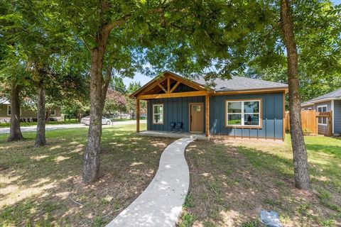 A home in Smithville