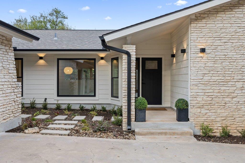 408 Rolling Green DR