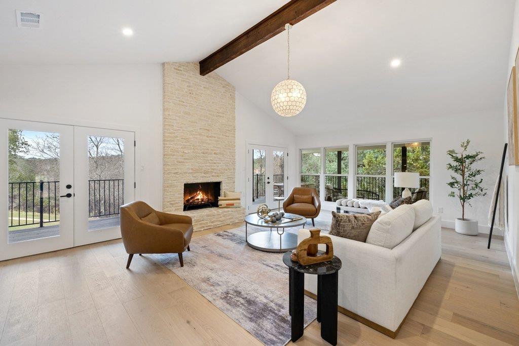 408 Rolling Green DR