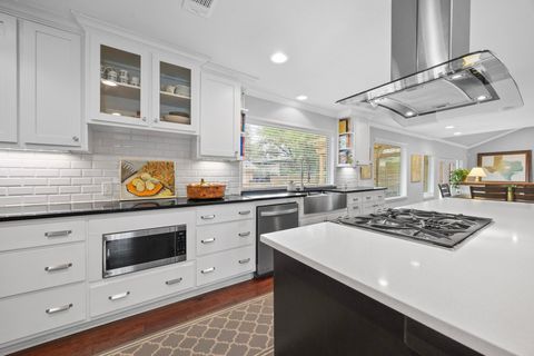 Tiny photo for 2001 Breeze HOLW, Austin, TX 78741 (MLS # 5953607)
