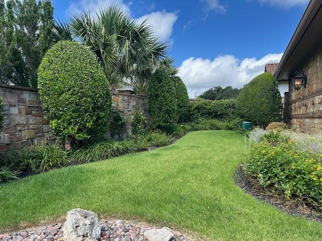 Austin, Texas 78732, United States, 4 Bedrooms Bedrooms, ,5 BathroomsBathrooms,Residential,Pending,49030