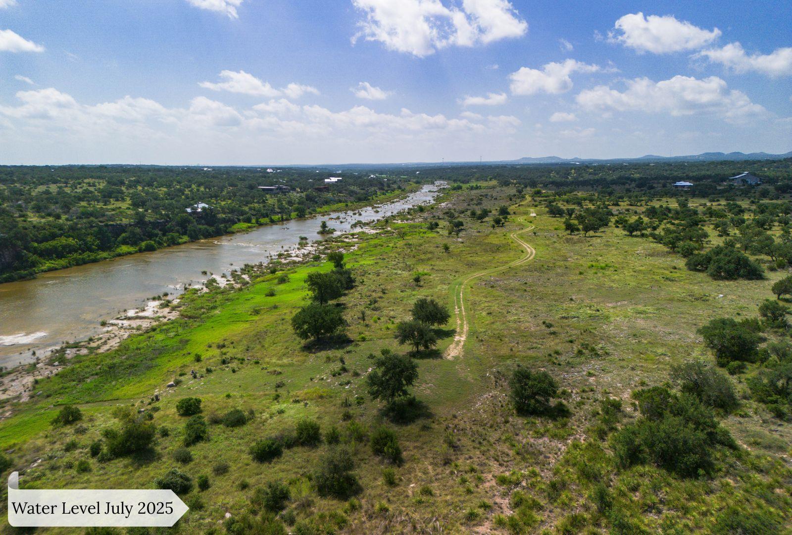 900 Rio Vista RD