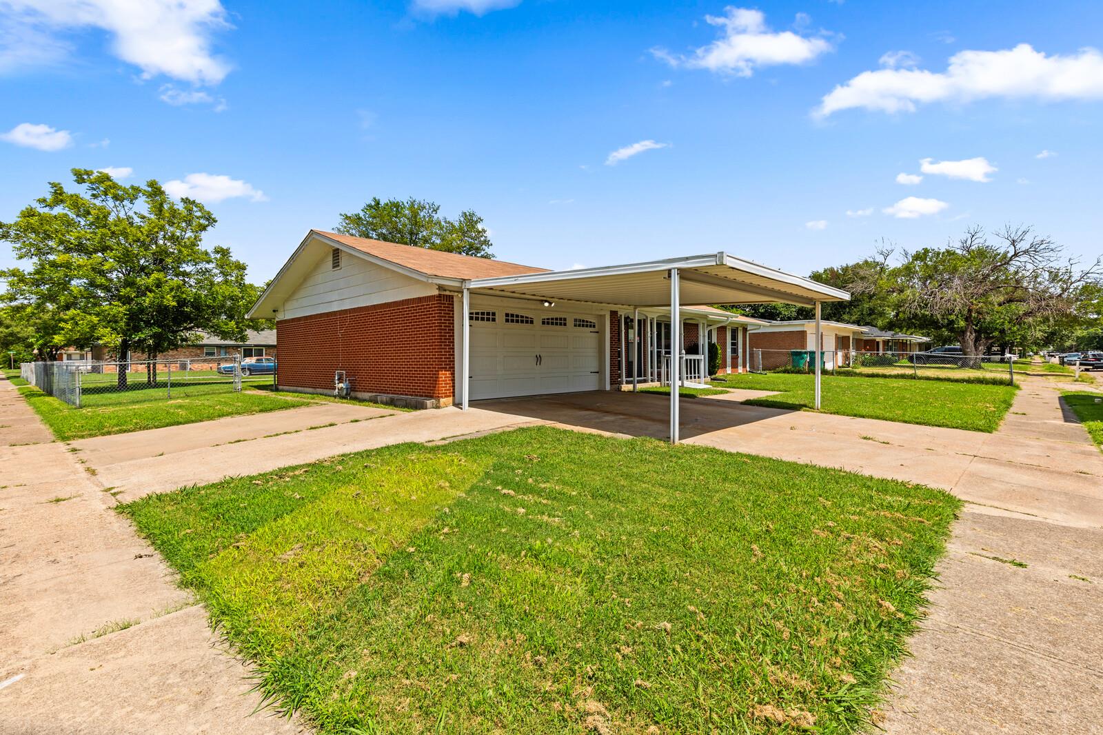 201 S Barbara ST